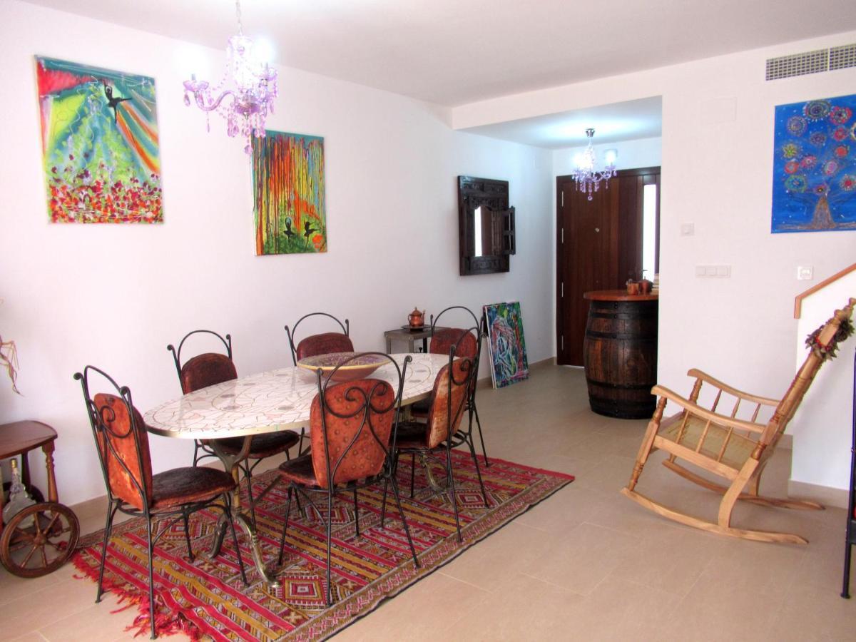 Single Room In Private House เอลรอมปิโด ภายนอก รูปภาพ