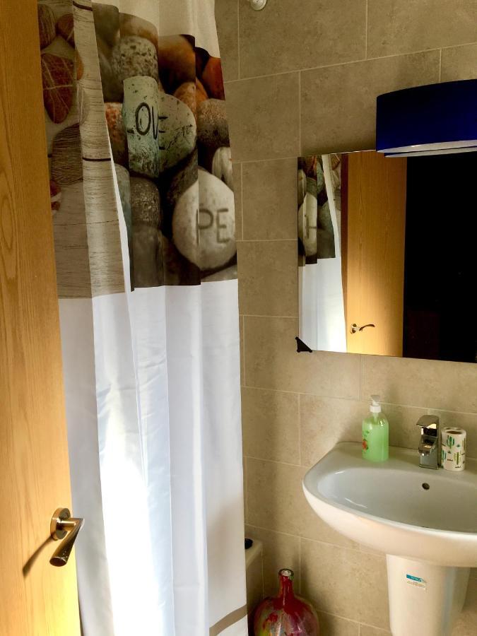 Single Room In Private House เอลรอมปิโด ภายนอก รูปภาพ
